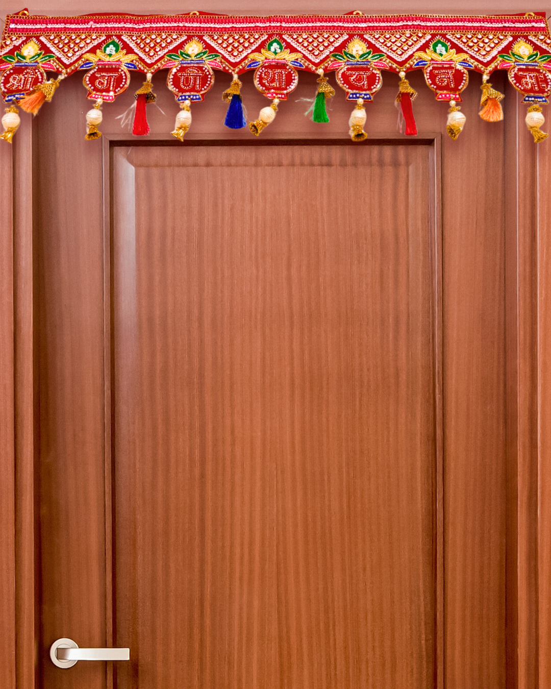 Embroidered ‚ÄúShree Ganeshaya Namah‚Äù Toran with Kalash Motifs (Door Hanging D√©cor)